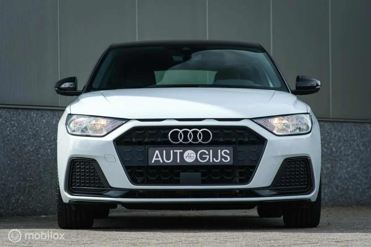 25 TFSI Automaat S-Line | Virtual Cockpit | Two-tone | NAP NL auto | Dealer onderhouden | DAB | Rijklaarprijs |