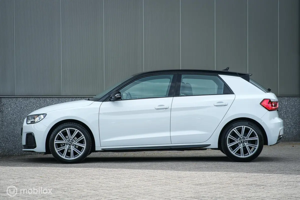 25 TFSI Automaat S-Line | Virtual Cockpit | Two-tone | NAP NL auto | Dealer onderhouden | DAB | Rijklaarprijs |