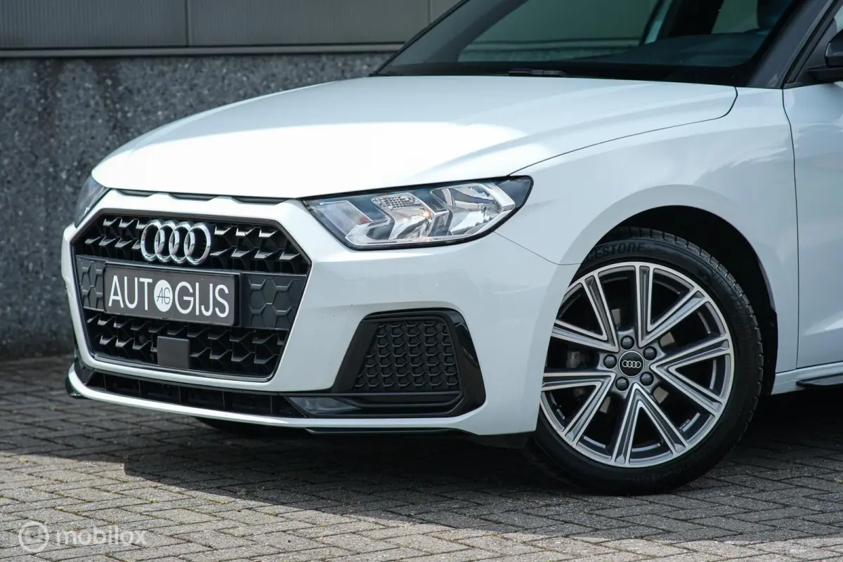 25 TFSI Automaat S-Line | Virtual Cockpit | Two-tone | NAP NL auto | Dealer onderhouden | DAB | Rijklaarprijs |
