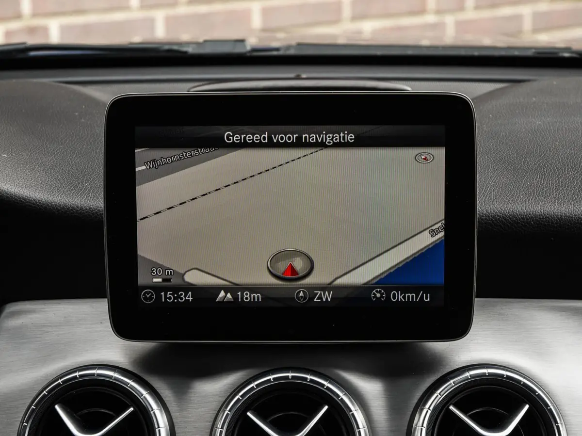 200 d AMG Line Panoramadak Sfeerverlichting Camera LED Stoelverwarming Night Edition