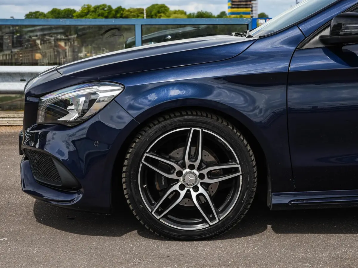 200 d AMG Line Panoramadak Sfeerverlichting Camera LED Stoelverwarming Night Edition