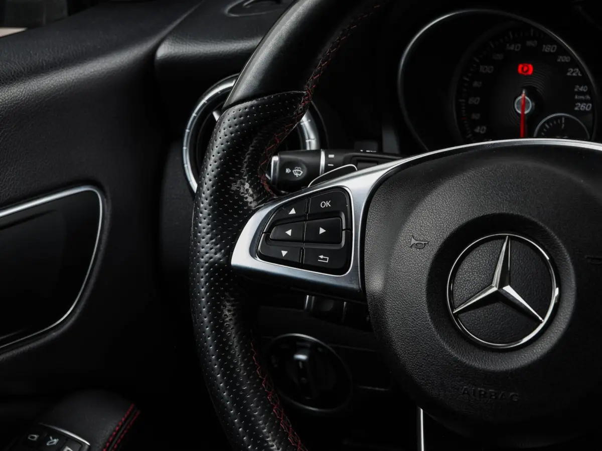 200 d AMG Line Panoramadak Sfeerverlichting Camera LED Stoelverwarming Night Edition