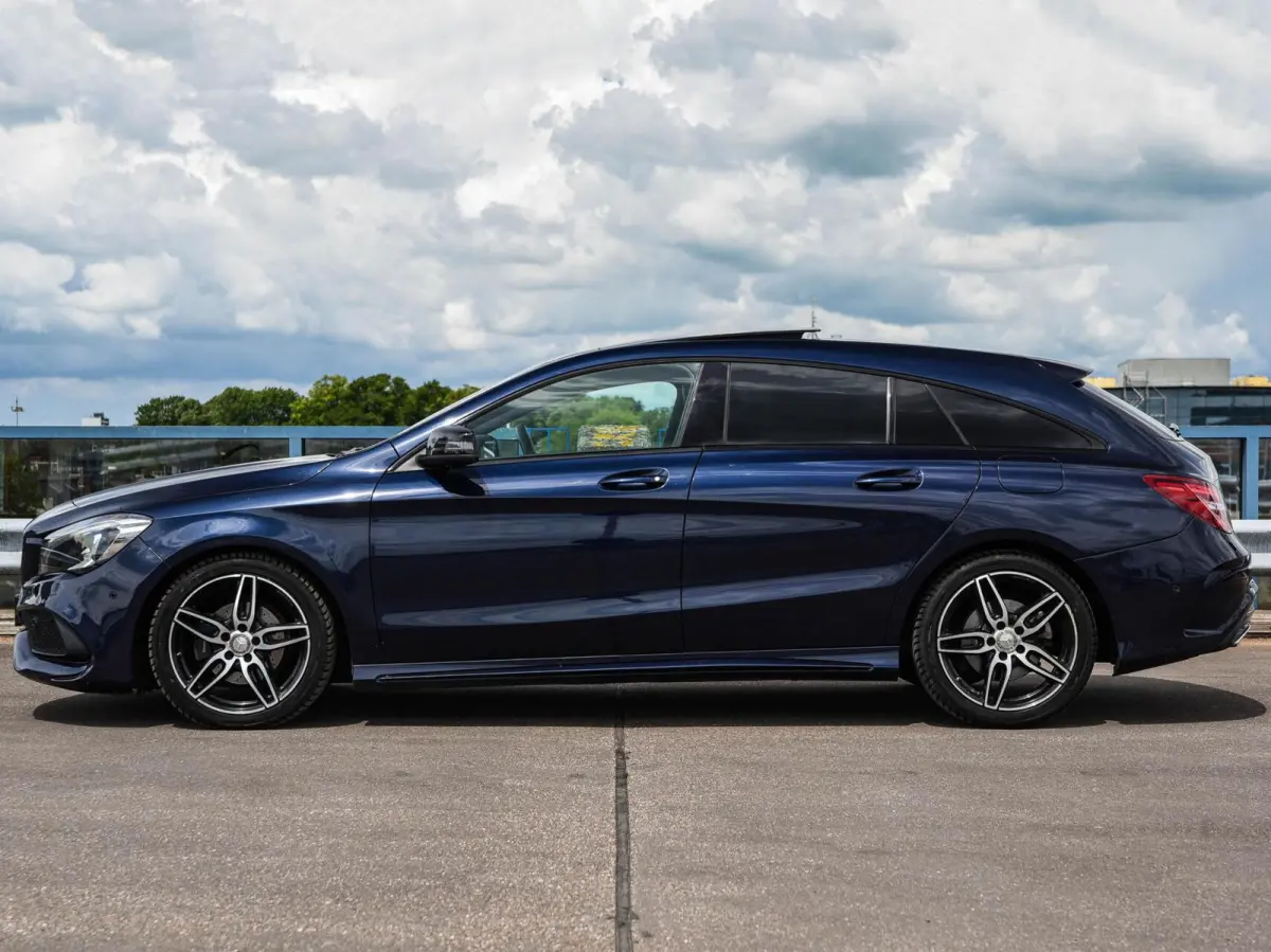 200 d AMG Line Panoramadak Sfeerverlichting Camera LED Stoelverwarming Night Edition