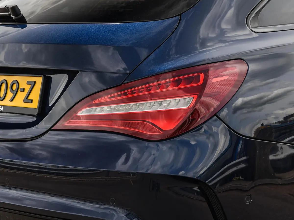 200 d AMG Line Panoramadak Sfeerverlichting Camera LED Stoelverwarming Night Edition