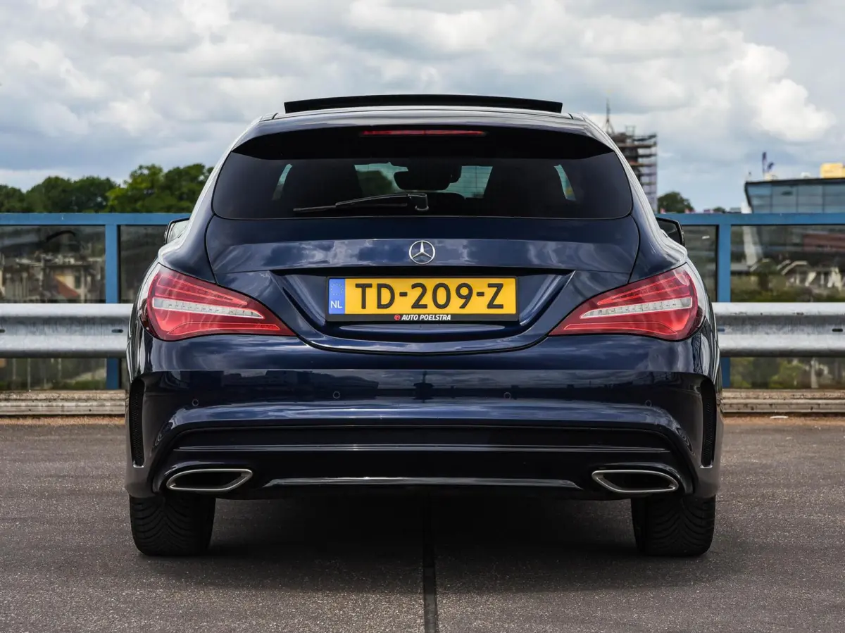 200 d AMG Line Panoramadak Sfeerverlichting Camera LED Stoelverwarming Night Edition