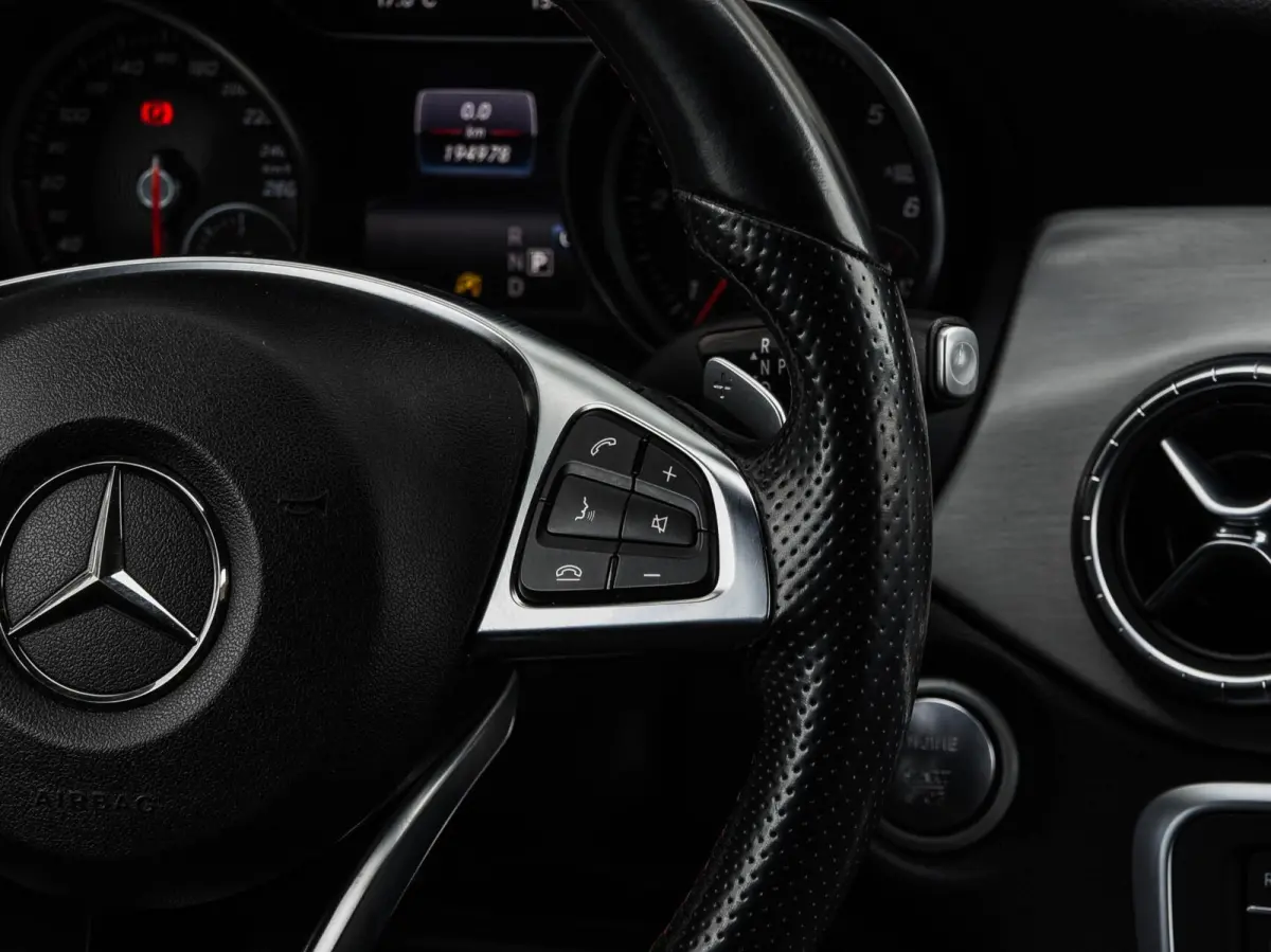 200 d AMG Line Panoramadak Sfeerverlichting Camera LED Stoelverwarming Night Edition