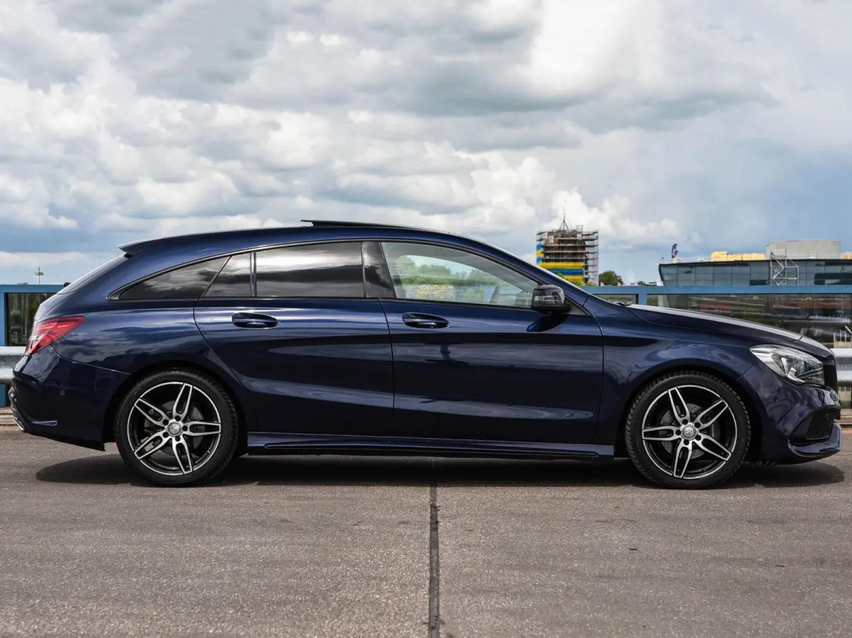 200 d AMG Line Panoramadak Sfeerverlichting Camera LED Stoelverwarming Night Edition