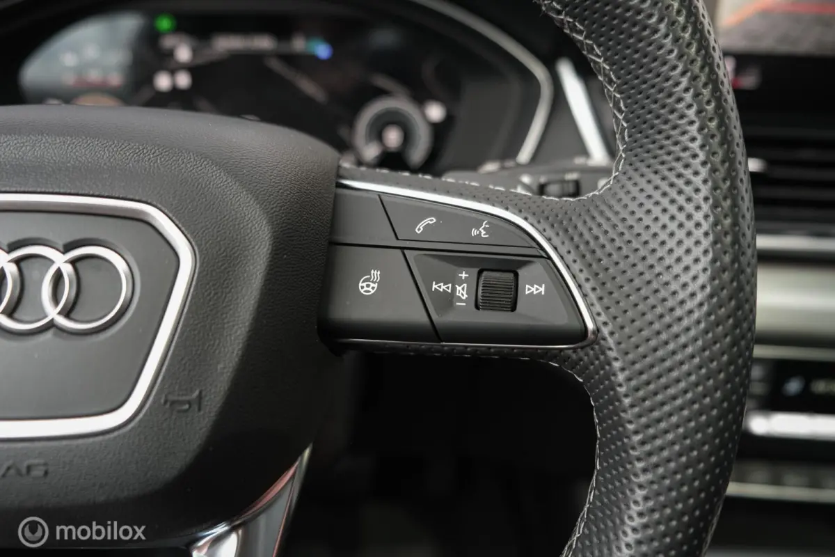 55 TFSI e S edition | Panoramadak | Massage |Adaptieve cruise | Head up display | Keyless | Matrix led | Sfeerverlichting | Stoelverwarming