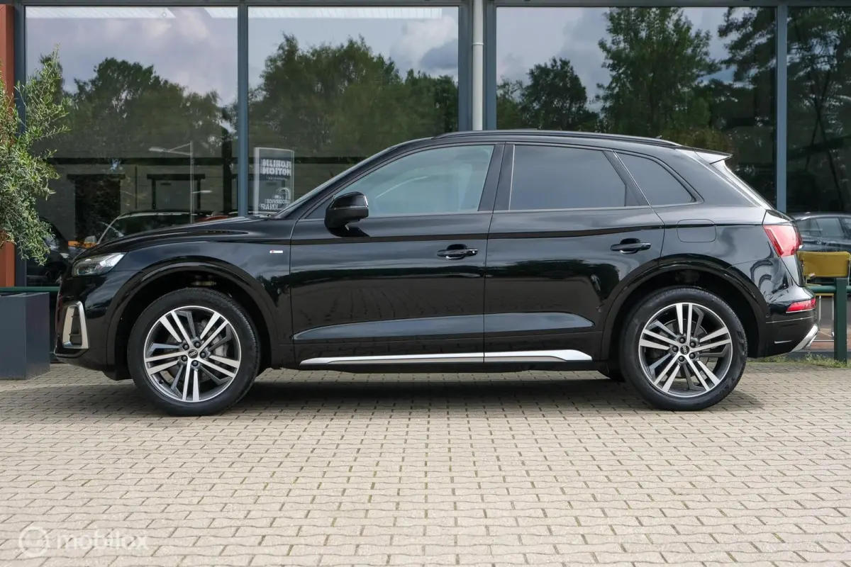 55 TFSI e S edition | Panoramadak | Massage |Adaptieve cruise | Head up display | Keyless | Matrix led | Sfeerverlichting | Stoelverwarming
