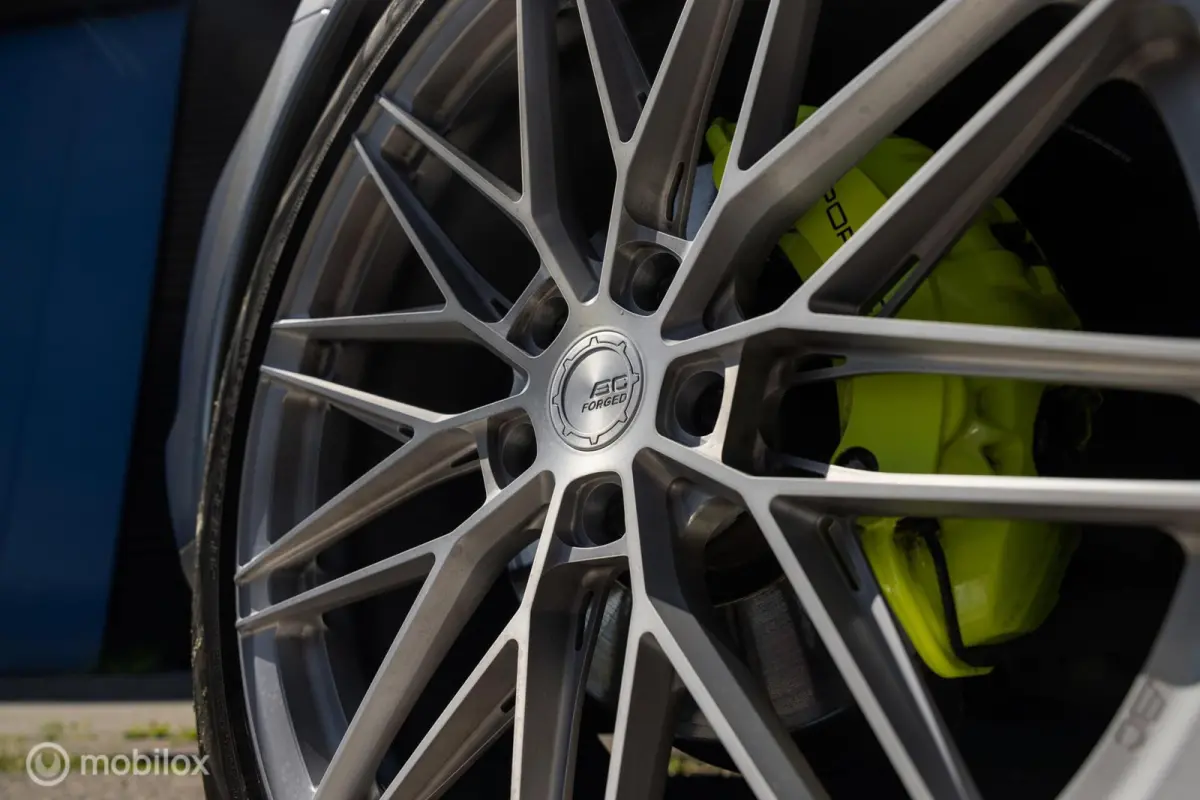 E-Hybrid | Quarzite Grey Metallic | Sport Chrono | Luchtvering | 22” BC Forged EH675 | BTW-auto