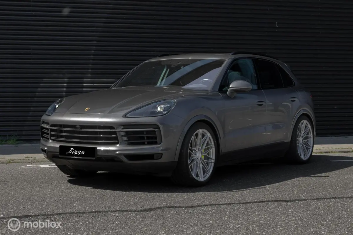 E-Hybrid | Quarzite Grey Metallic | Sport Chrono | Luchtvering | 22” BC Forged EH675 | BTW-auto