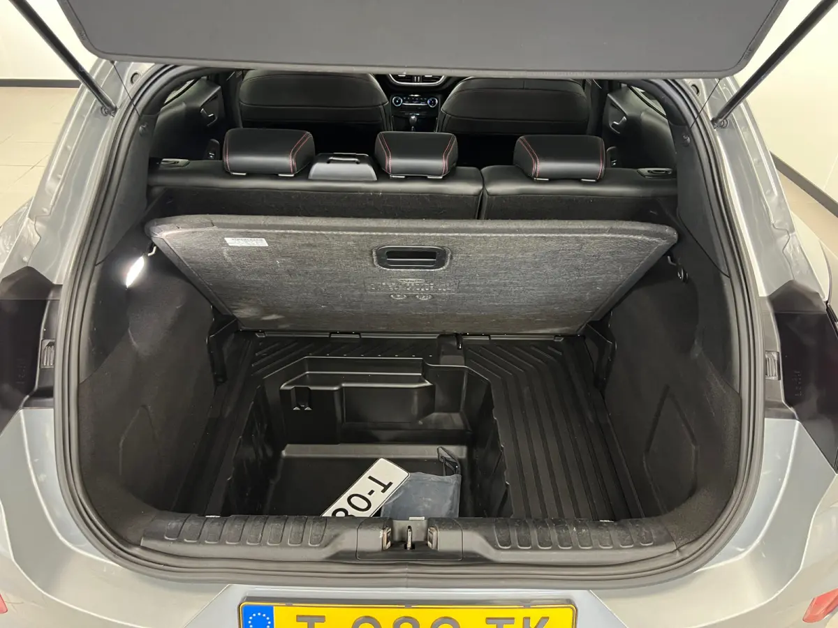 1.0 EcoB 125 PK / M. Hybrid ST-LINE / AUTOMAAT / TREKH. / H.LEDER /