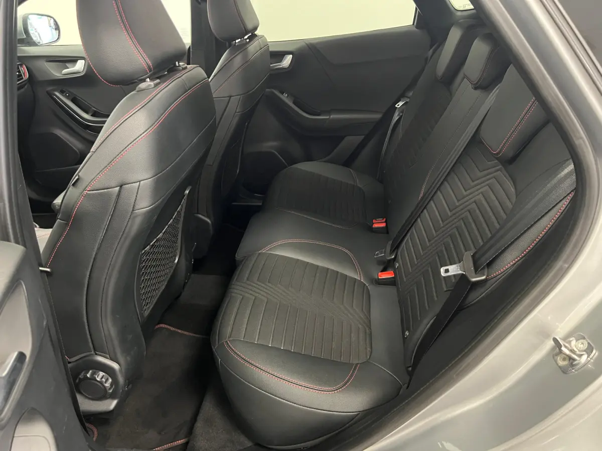 1.0 EcoB 125 PK / M. Hybrid ST-LINE / AUTOMAAT / TREKH. / H.LEDER /