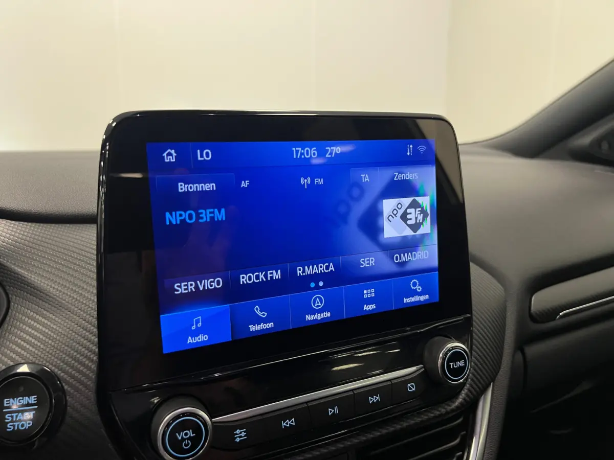 1.0 EcoB 125 PK / M. Hybrid ST-LINE / AUTOMAAT / TREKH. / H.LEDER /