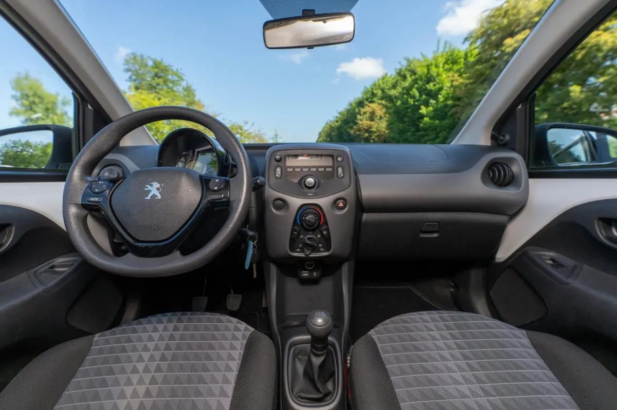 1.0 e-VTi Active 40.380 km +NAP NL-auto