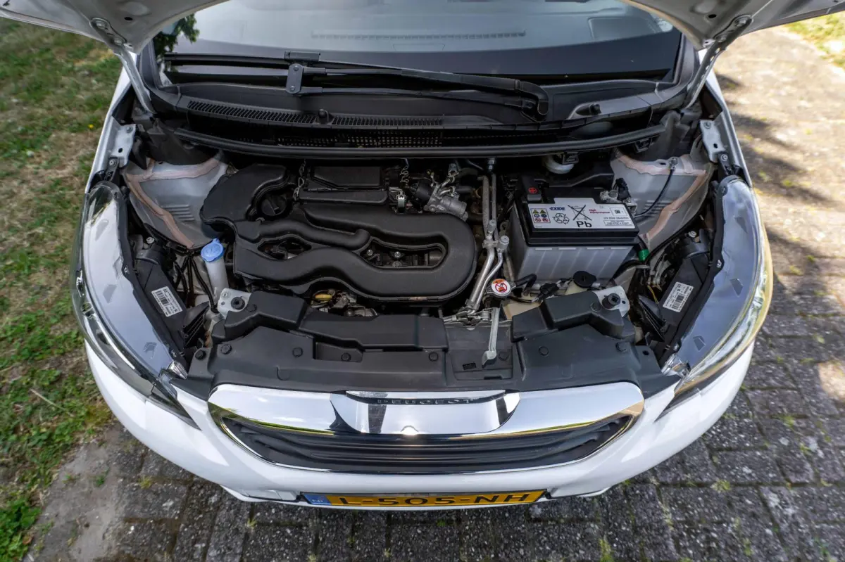 1.0 e-VTi Active 40.380 km +NAP NL-auto