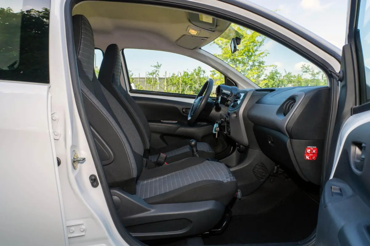 1.0 e-VTi Active 40.380 km +NAP NL-auto