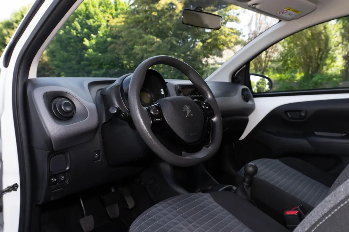 1.0 e-VTi Active 40.380 km +NAP NL-auto