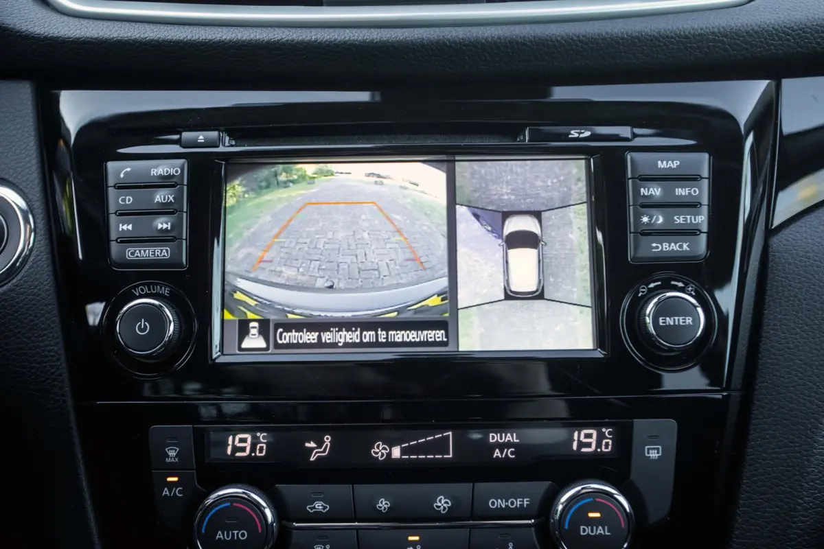1.6 N-Connecta 1e Eig. 50.100 km +NAP NL-auto