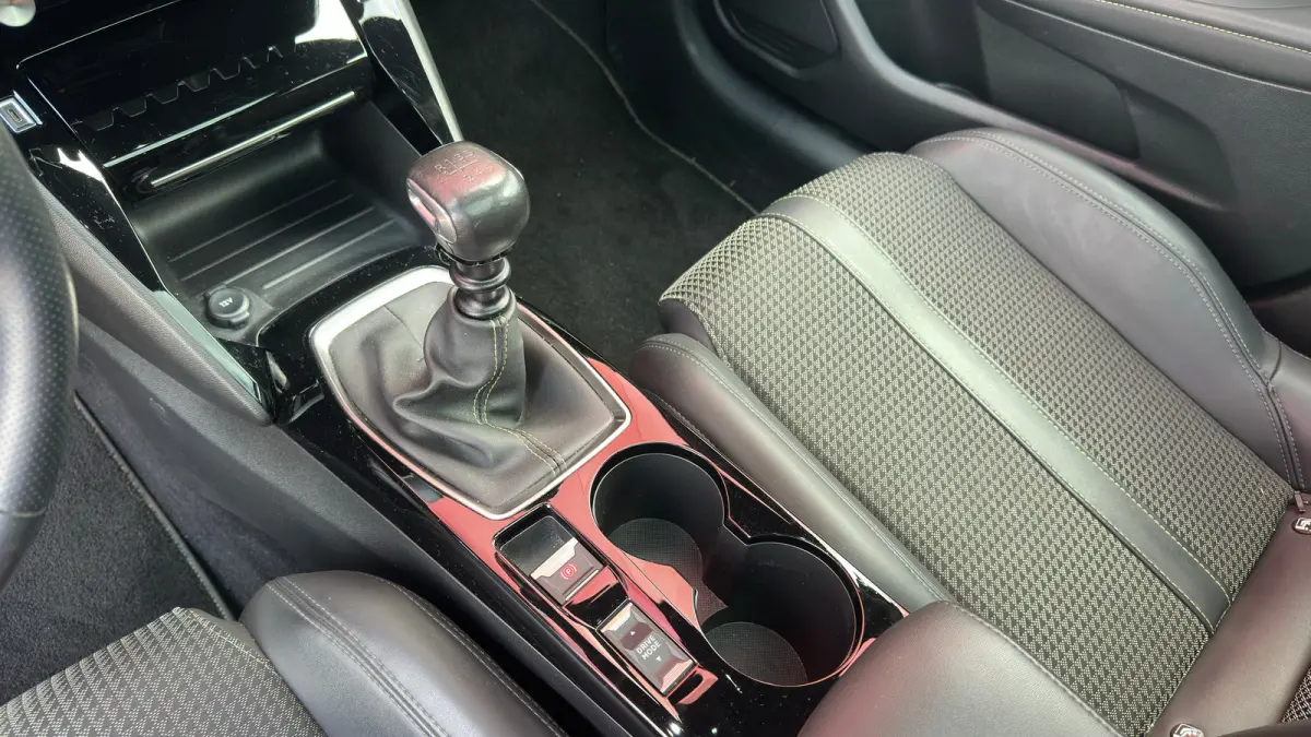 1.2 PureTech GT-Line | Achteruitrijcamera | Airco (automatisch) | Airco (automatisch)