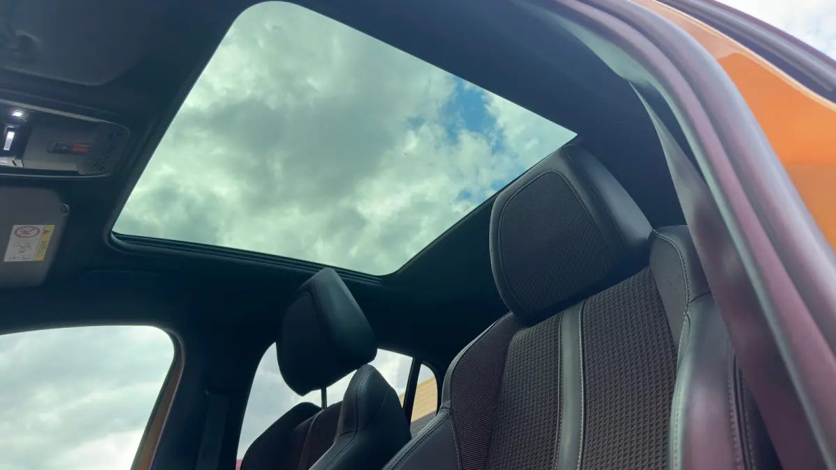 1.2 PureTech GT-Line | Achteruitrijcamera | Airco (automatisch) | Airco (automatisch)
