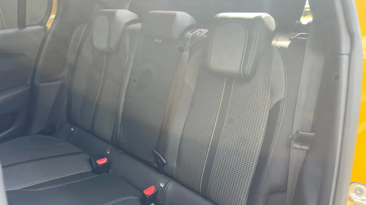 1.2 PureTech GT-Line | Achteruitrijcamera | Airco (automatisch) | Airco (automatisch)