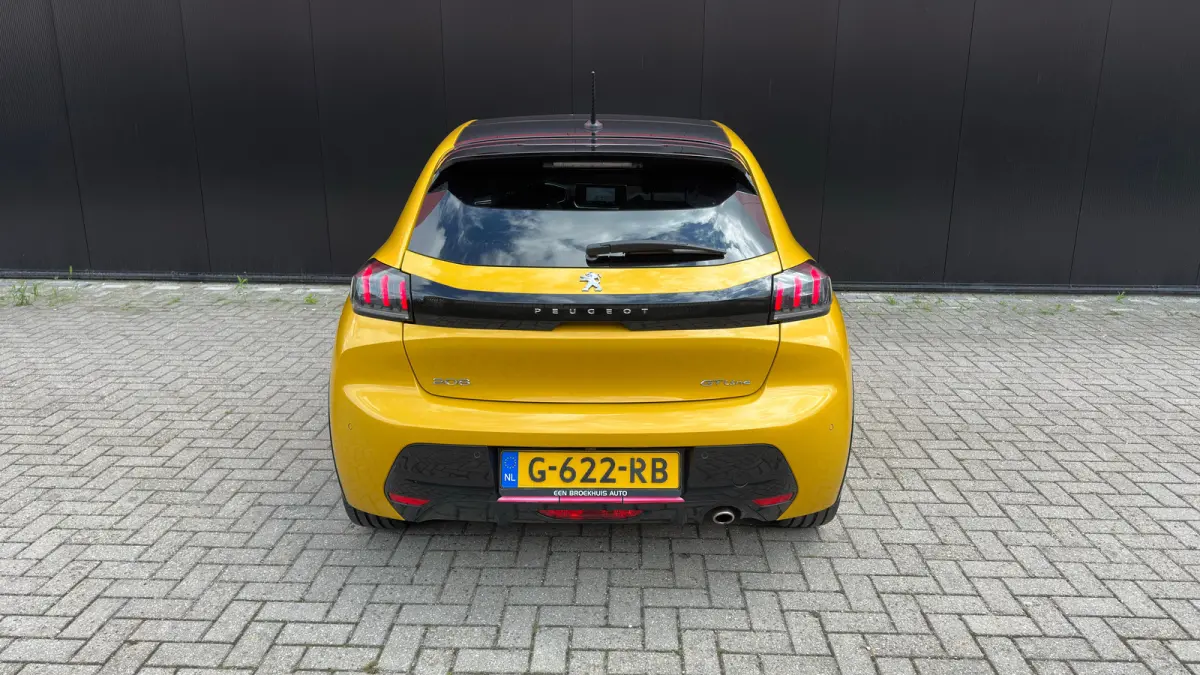 1.2 PureTech GT-Line | Achteruitrijcamera | Airco (automatisch) | Airco (automatisch)