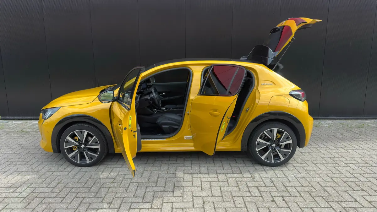 1.2 PureTech GT-Line | Achteruitrijcamera | Airco (automatisch) | Airco (automatisch)