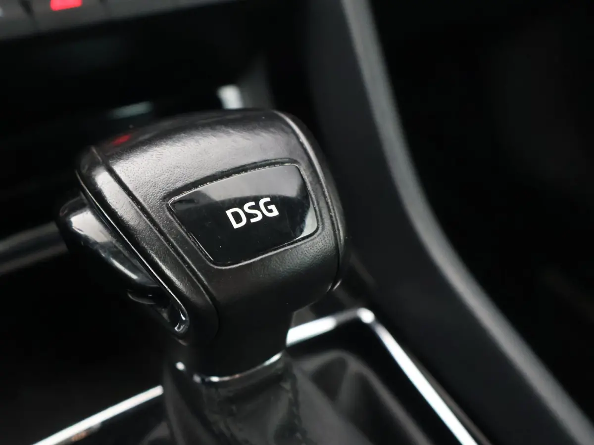 1.4 TSI ACT 150 PK DSG + LED | STOELVERWARMING | APPLE CARPLAY | NAVIGATIE | PRIVACY GLASS