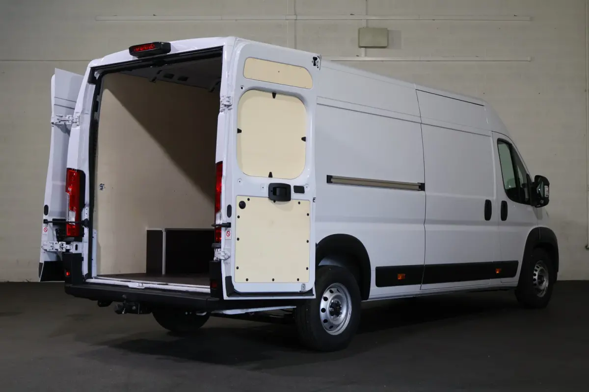 2.0 MJ L4 H2 180pk Automaat Airco Navigatie Camera