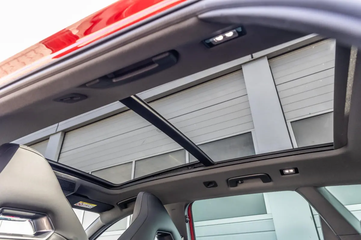 1.4 e-Hybrid 204pk Business | SoH 94% | Panoramadak | Stoelverwarming | Navigatie | Full Link