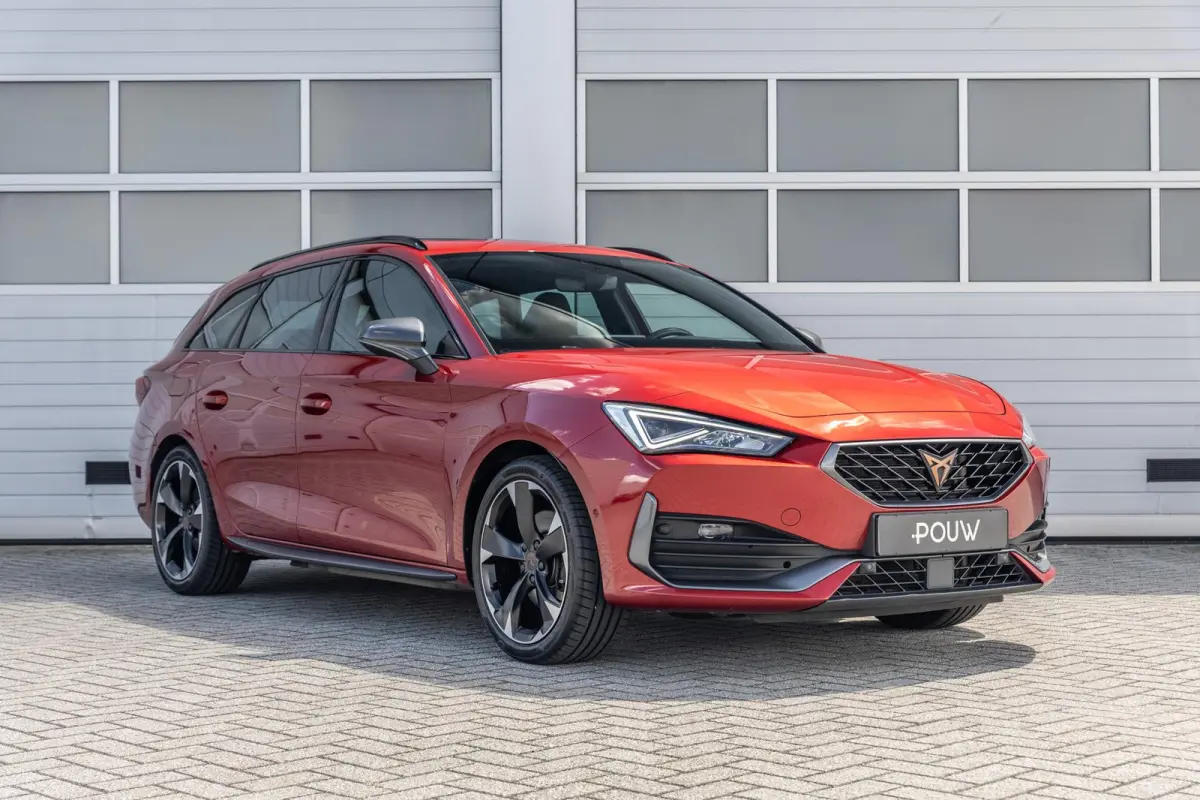 1.4 e-Hybrid 204pk Business | SoH 94% | Panoramadak | Stoelverwarming | Navigatie | Full Link