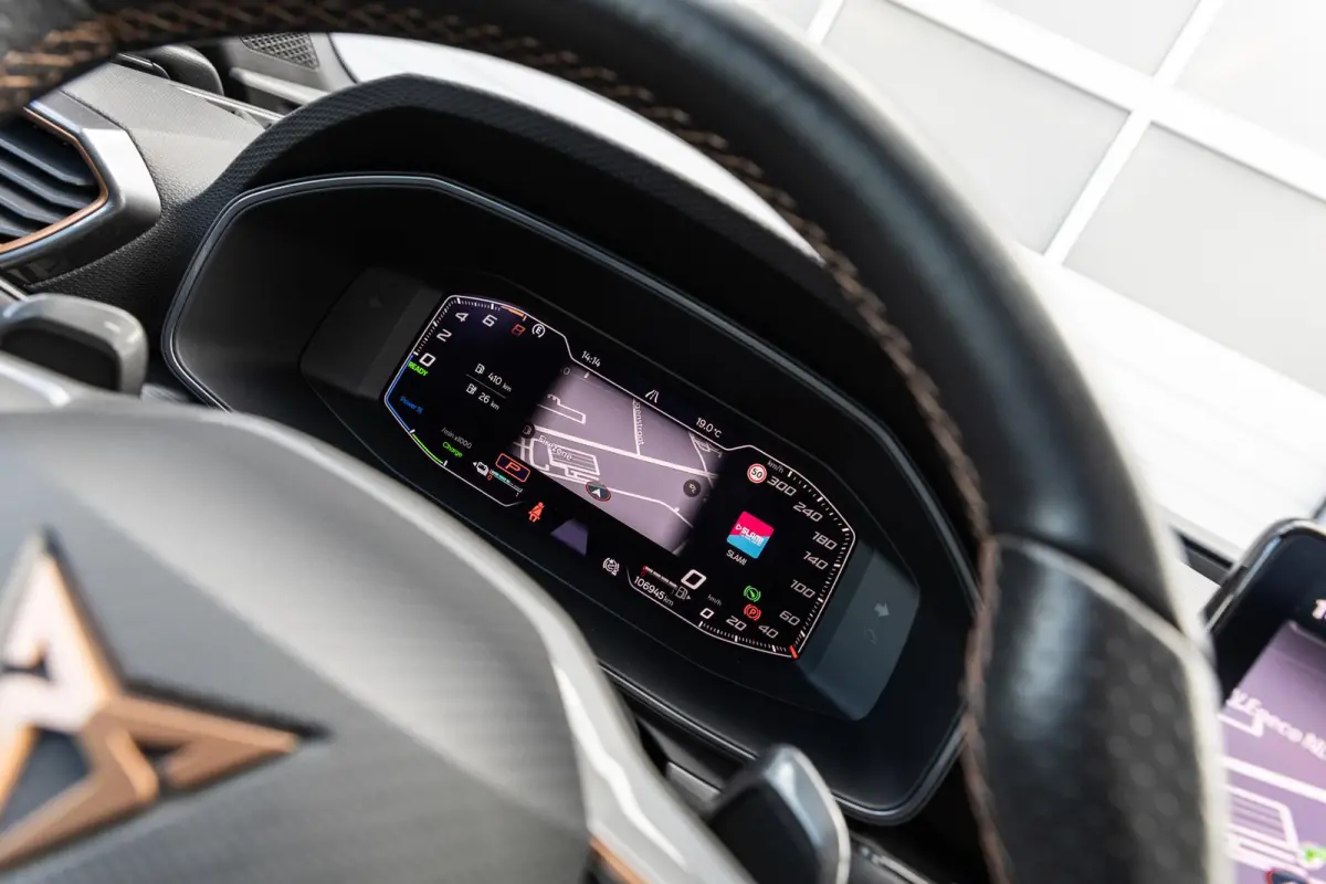 1.4 e-Hybrid 204pk Business | SoH 94% | Panoramadak | Stoelverwarming | Navigatie | Full Link