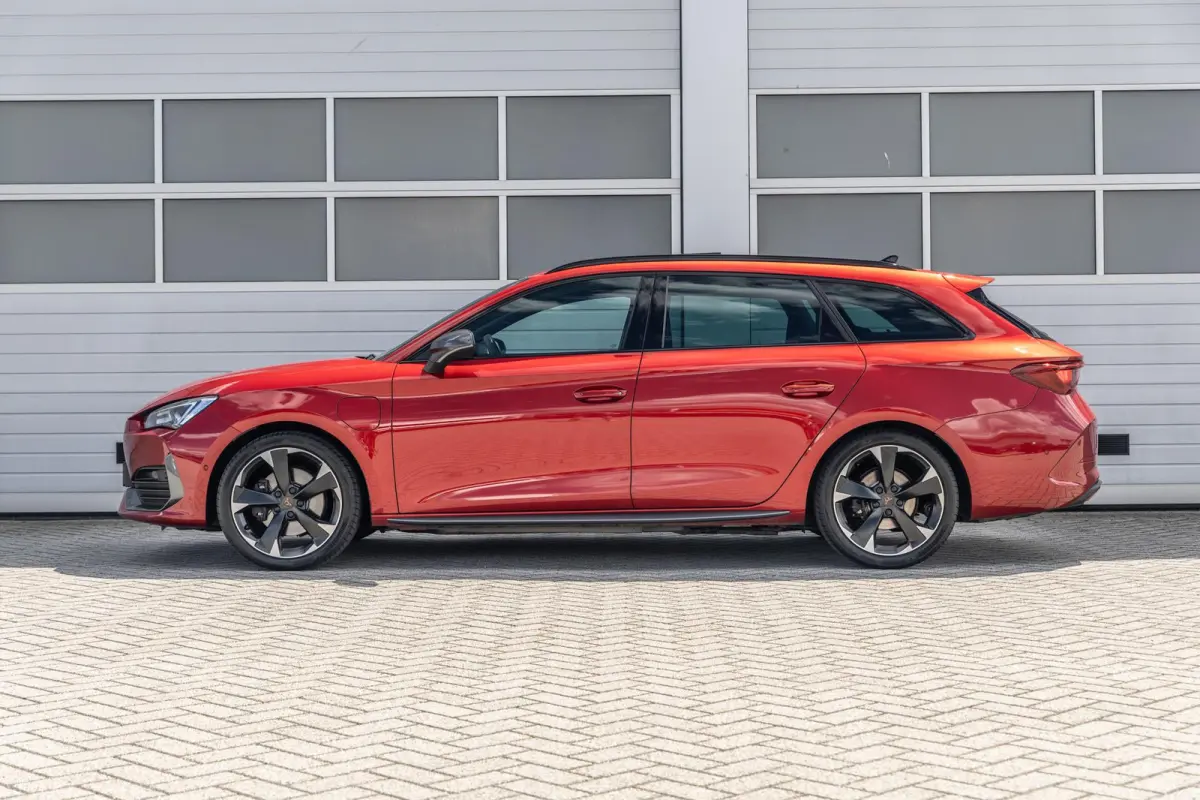 1.4 e-Hybrid 204pk Business | SoH 94% | Panoramadak | Stoelverwarming | Navigatie | Full Link