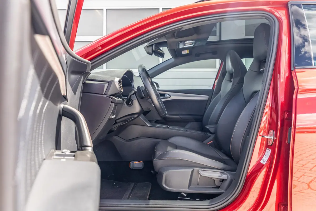 1.4 e-Hybrid 204pk Business | SoH 94% | Panoramadak | Stoelverwarming | Navigatie | Full Link