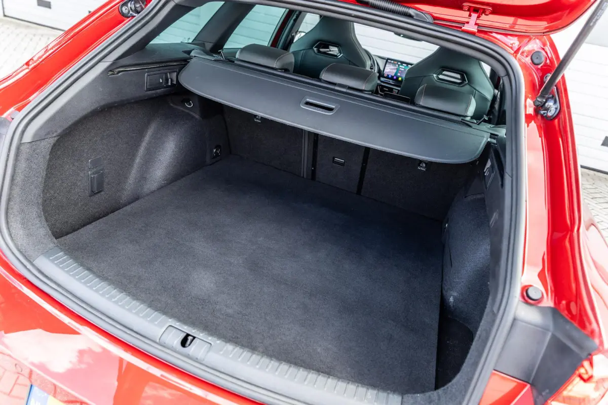 1.4 e-Hybrid 204pk Business | SoH 94% | Panoramadak | Stoelverwarming | Navigatie | Full Link