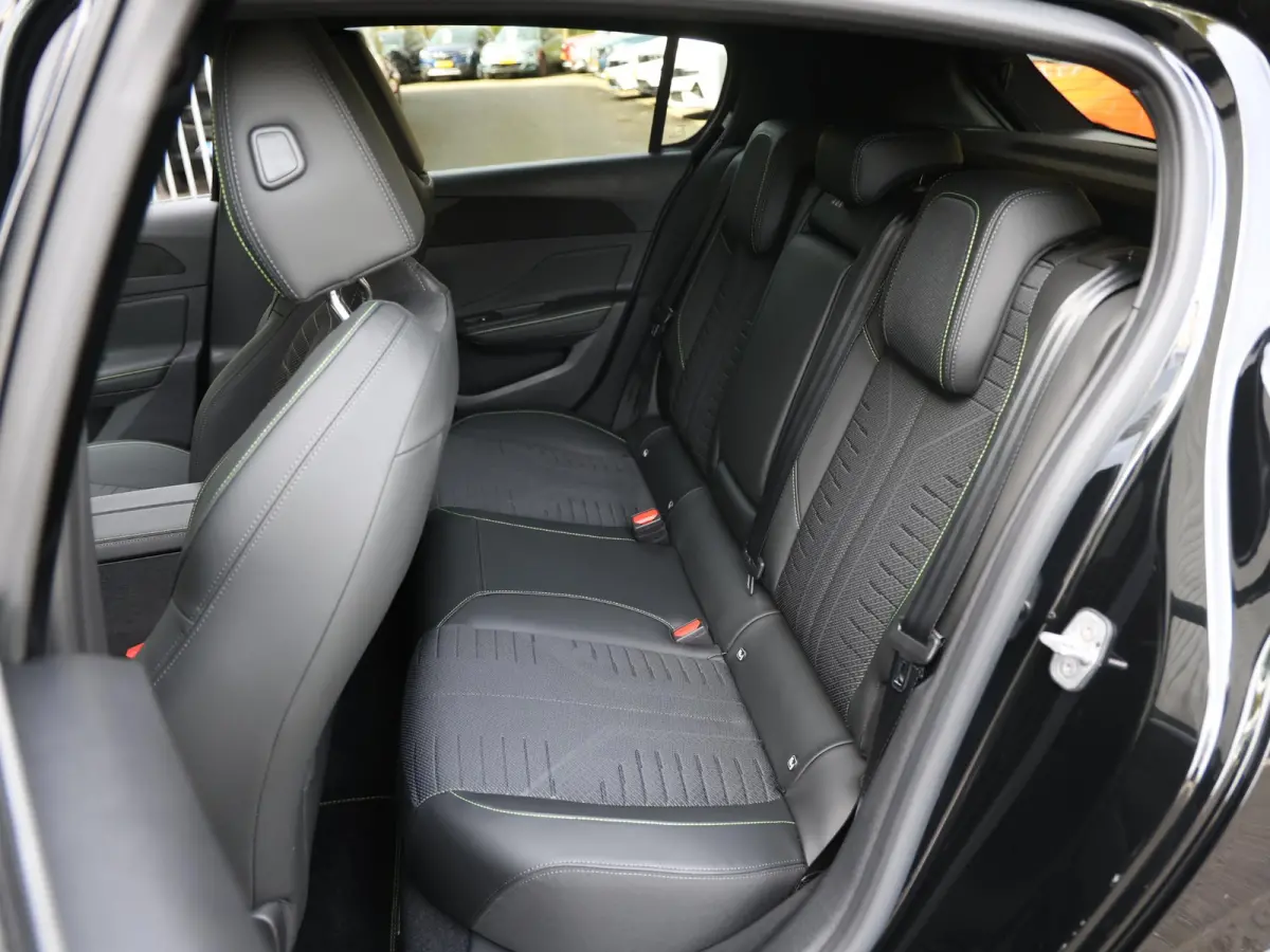 1.2 Hybrid 145 e-DCS6 GT | 360 graden Camera | Adaptieve cruise control | GT interieur met sportstoelen