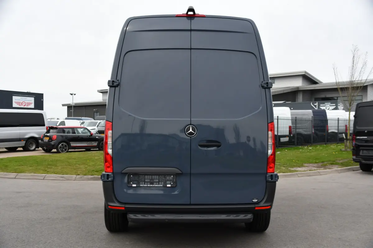 315 1.9 CDI L2H2 AMG Edition Adaptieve Cruise, Camera, Carplay, 150pk, LED, Dodehoek, Sensoren, Multimedia, Uniek!
