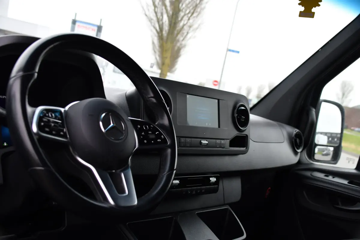 315 1.9 CDI L2H2 AMG Edition Adaptieve Cruise, Camera, Carplay, 150pk, LED, Dodehoek, Sensoren, Multimedia, Uniek!