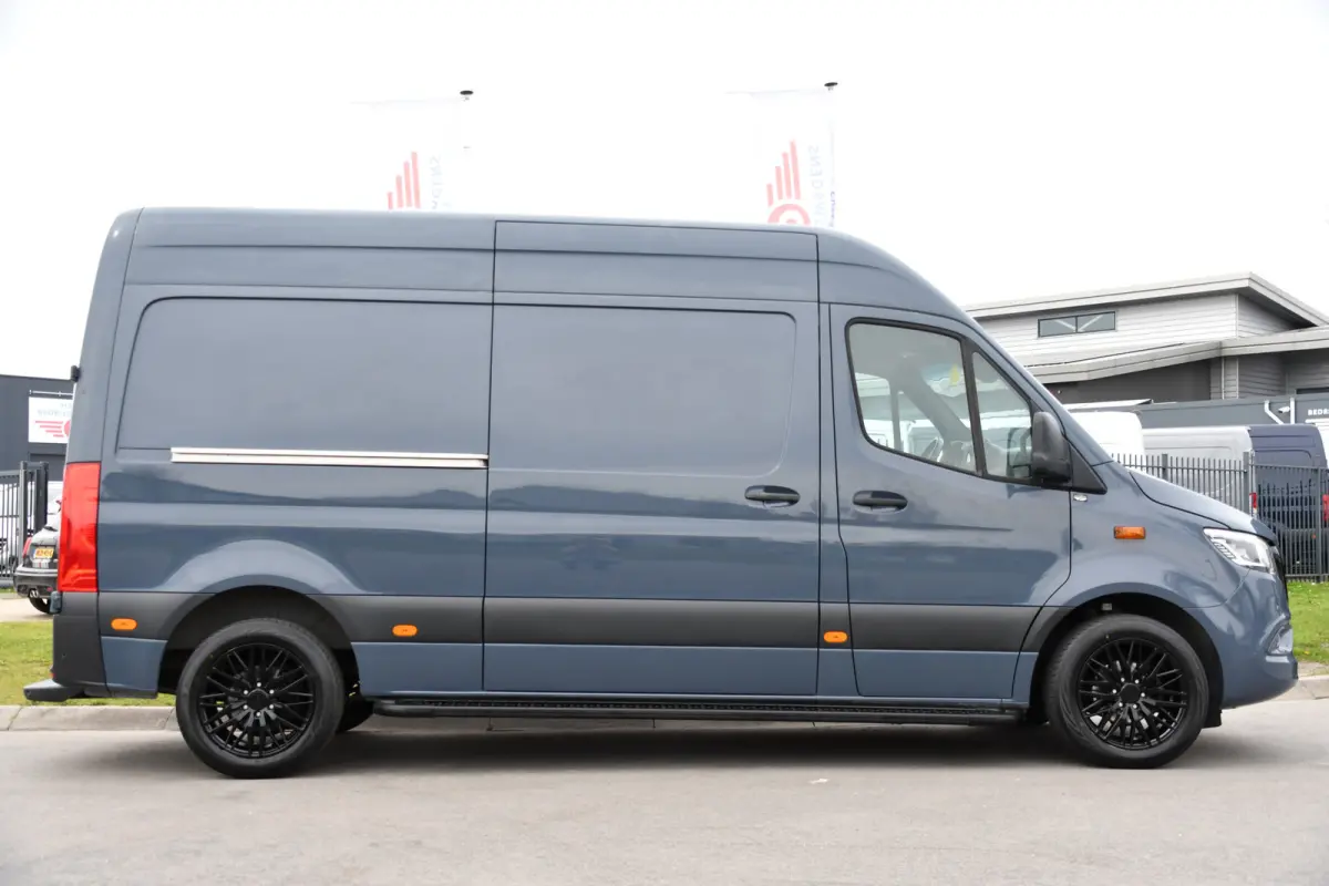 315 1.9 CDI L2H2 AMG Edition Adaptieve Cruise, Camera, Carplay, 150pk, LED, Dodehoek, Sensoren, Multimedia, Uniek!