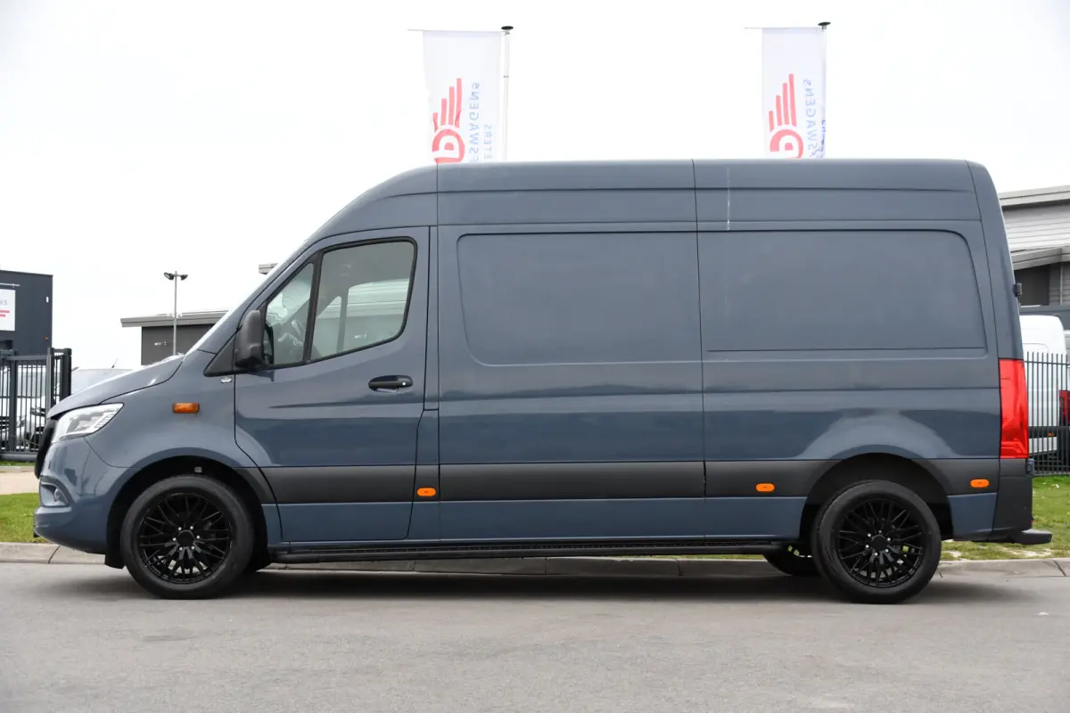 315 1.9 CDI L2H2 AMG Edition Adaptieve Cruise, Camera, Carplay, 150pk, LED, Dodehoek, Sensoren, Multimedia, Uniek!