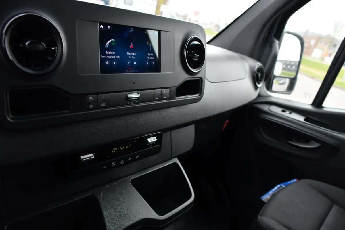 315 1.9 CDI L2H2 AMG Edition Adaptieve Cruise, Camera, Carplay, 150pk, LED, Dodehoek, Sensoren, Multimedia, Uniek!