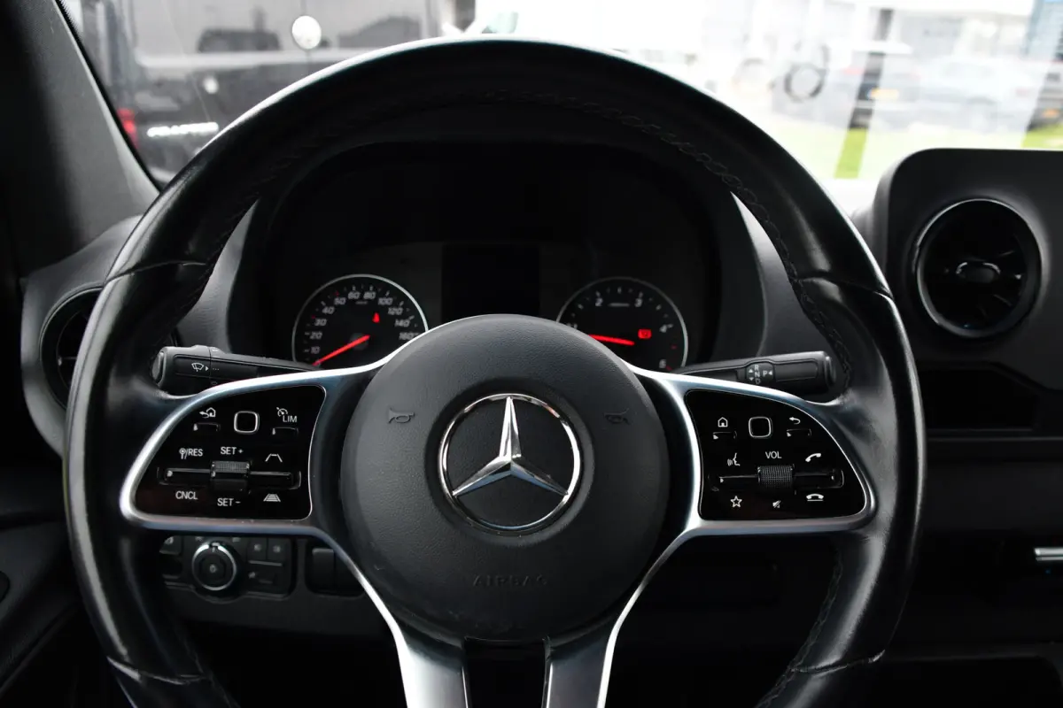 315 1.9 CDI L2H2 AMG Edition Adaptieve Cruise, Camera, Carplay, 150pk, LED, Dodehoek, Sensoren, Multimedia, Uniek!