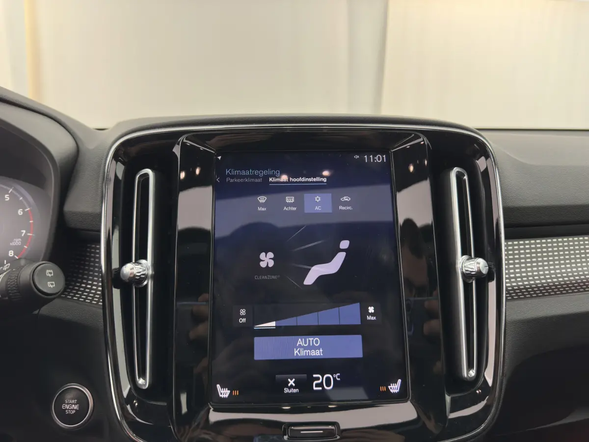 1.5 T3 R-Design *PANO | LEATHER-MICROFIBRE | FULL-LED | HARMAN/KARDON | HEATED-SPORTSEATS | DIGI-COCKPIT | NAVI-FULLMAP | ECC | PDC | CRUISE | TOWBAR | 18''ALU*