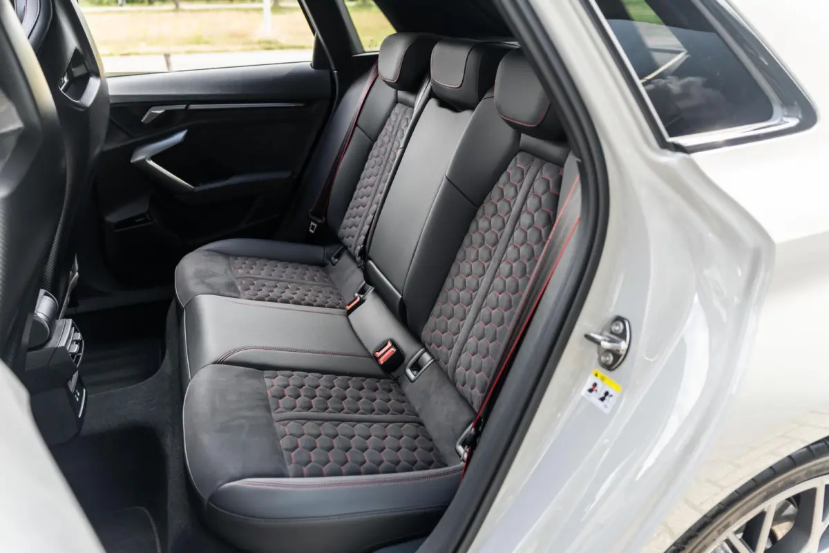 RS 3 2.5 TFSI quattro Pano Sonos Carbon Schaalstoelen