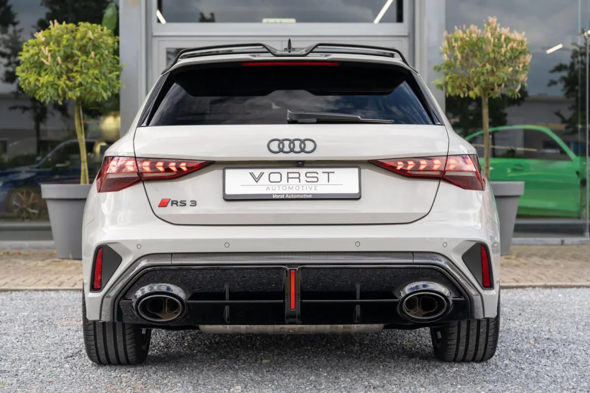 RS 3 2.5 TFSI quattro Pano Sonos Carbon Schaalstoelen