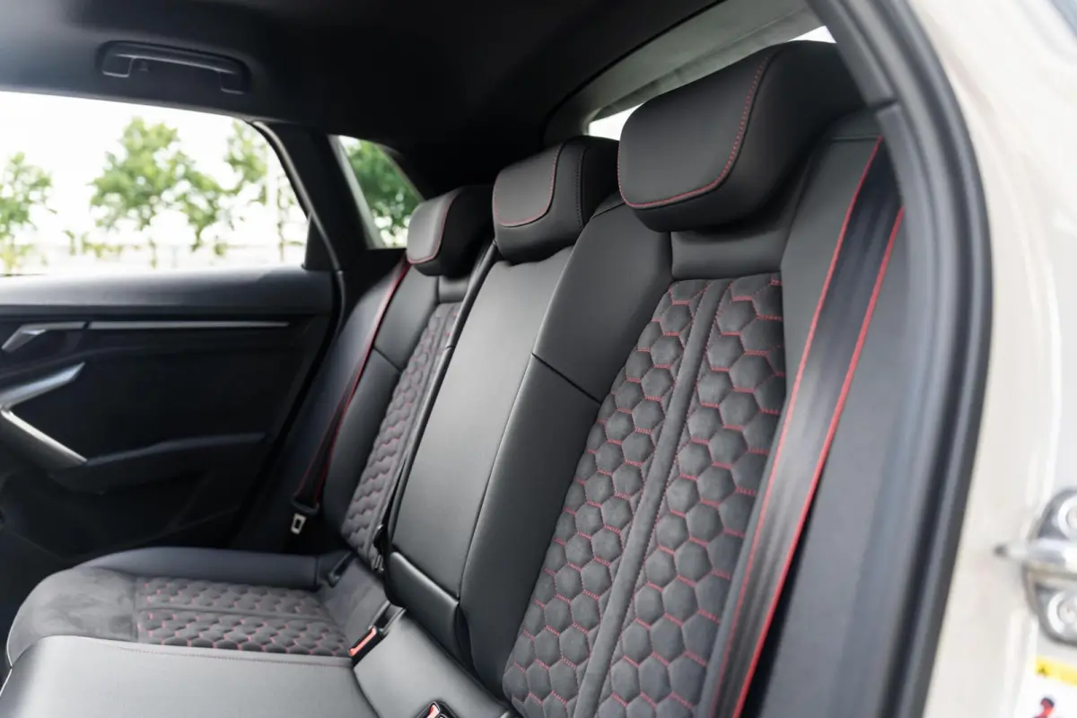 RS 3 2.5 TFSI quattro Pano Sonos Carbon Schaalstoelen