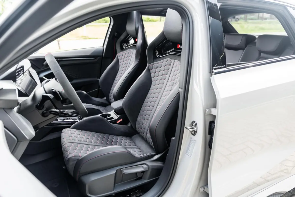 RS 3 2.5 TFSI quattro Pano Sonos Carbon Schaalstoelen