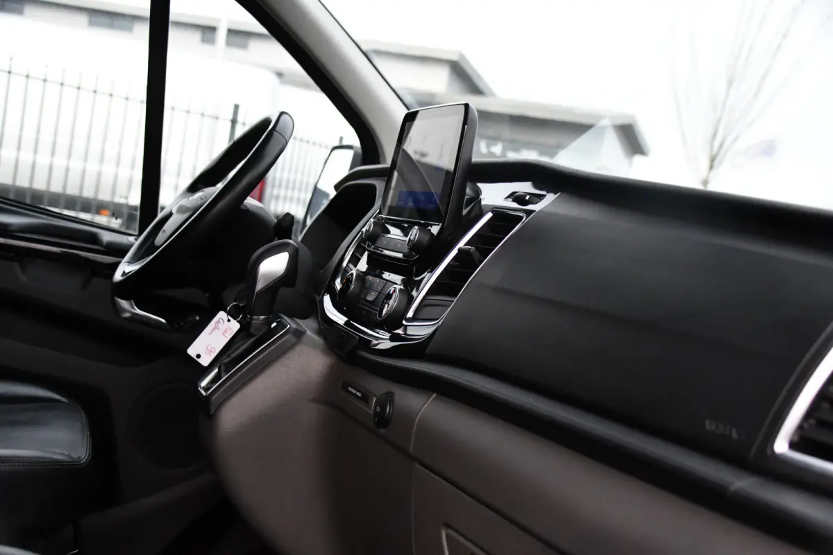 320 2.0 TDCI L1H1 Sport DC Camera, Cruise, Carplay, 170pk, 2 x Schuifdeur, Automaat, LED, Leder, Stoelverwarming, Uniek!
