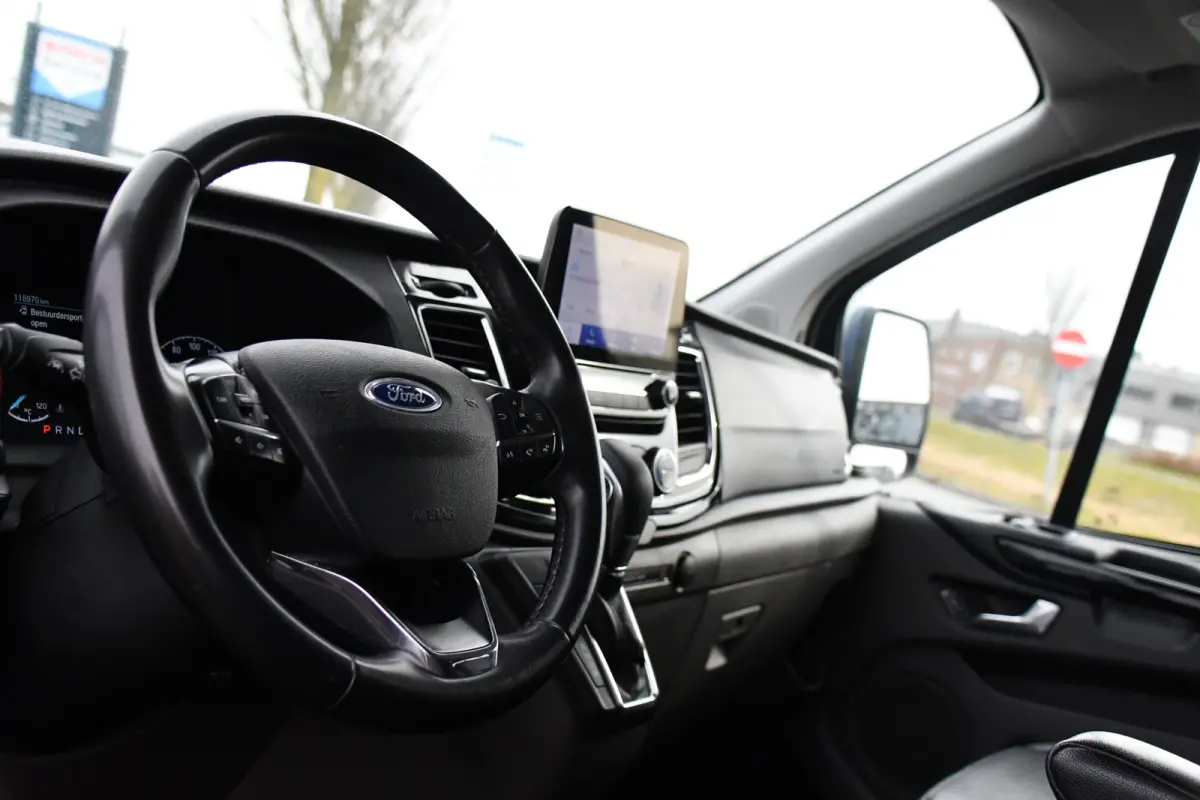 320 2.0 TDCI L1H1 Sport DC Camera, Cruise, Carplay, 170pk, 2 x Schuifdeur, Automaat, LED, Leder, Stoelverwarming, Uniek!